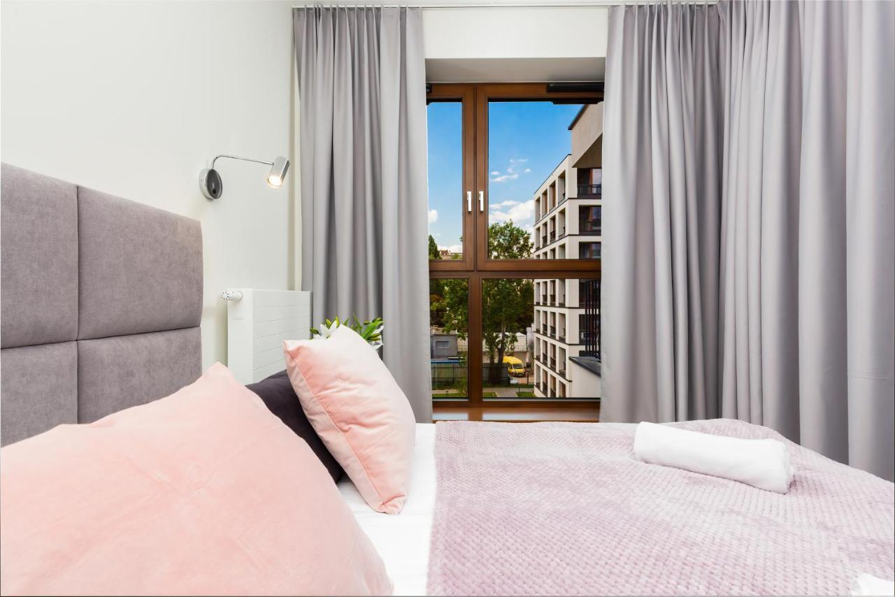 Apartments Browary Warszawskie By Noclegi Renters Varsovie Extérieur photo
