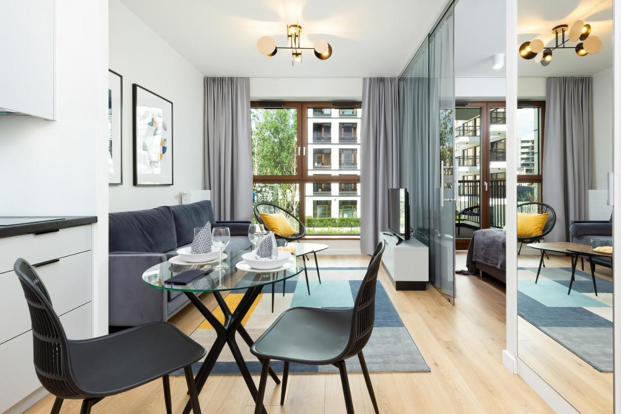 Apartments Browary Warszawskie By Noclegi Renters Varsovie Extérieur photo