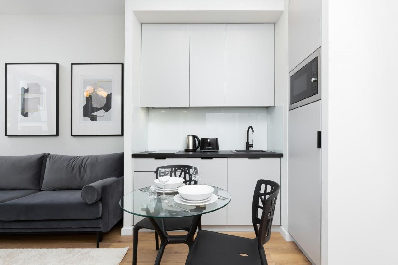Apartments Browary Warszawskie By Noclegi Renters Varsovie Extérieur photo